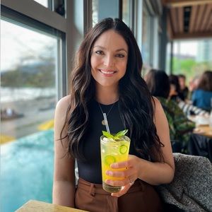 Meet your Posher, Anastasia